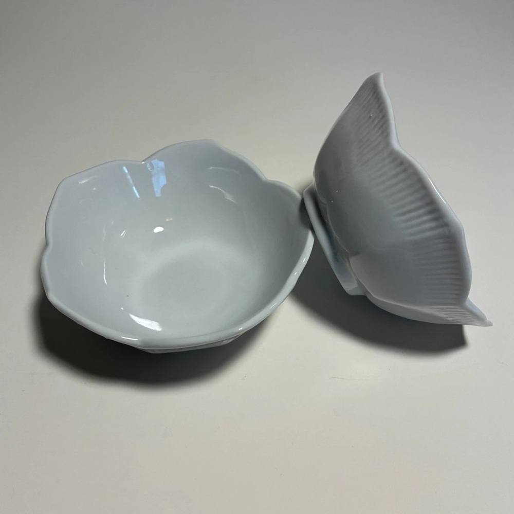 Set of 2 World Market White Ceramic Decorative Serving Flower Bowl 5" Diameter